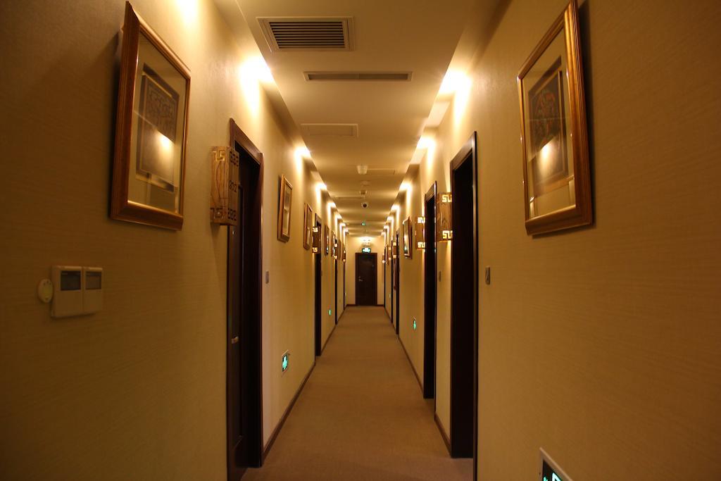 Beijing Imperial Courtyard Hotel Экстерьер фото