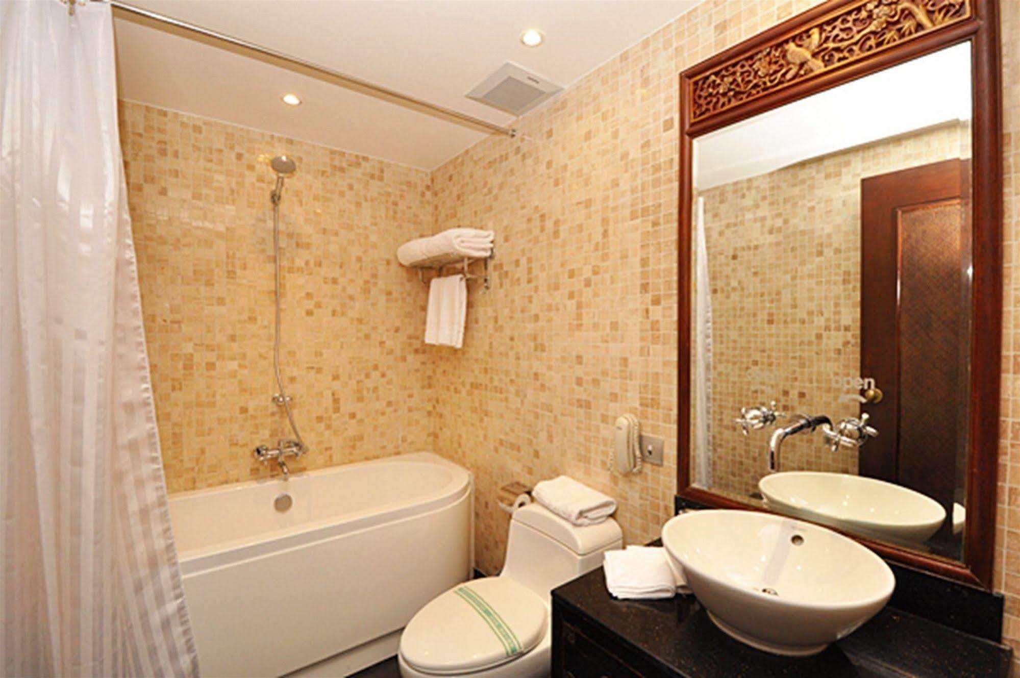 Beijing Imperial Courtyard Hotel Экстерьер фото