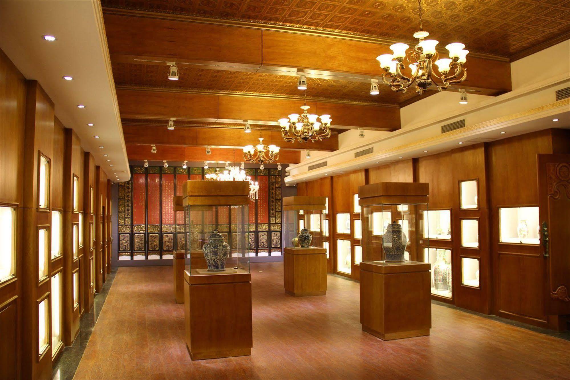 Beijing Imperial Courtyard Hotel Экстерьер фото